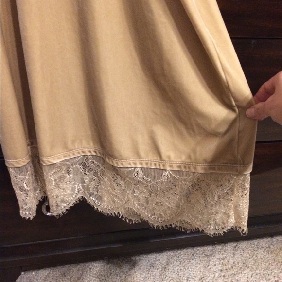 Cute top! - Picture 2 of 3